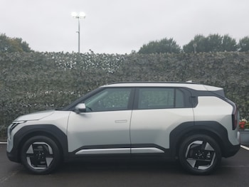 Used Kia EV3 2025 for sale - 76135776: Photo 4