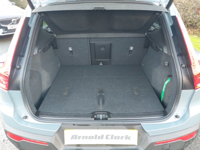 Used Volvo XC40 2023 for sale - 77645474: Photo 8