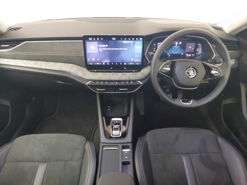 Used Skoda Octavia 2024 for sale - 76721174: Photo 2