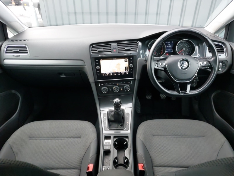 Used Volkswagen Golf 2019 for sale - 76419143: Photo 2