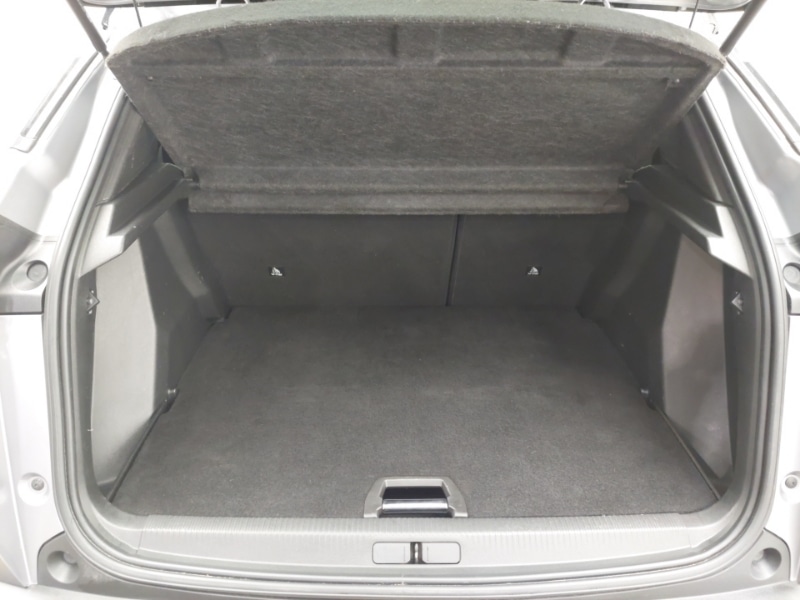 Used Peugeot 2008 2021 for sale - 77913079: Photo 8