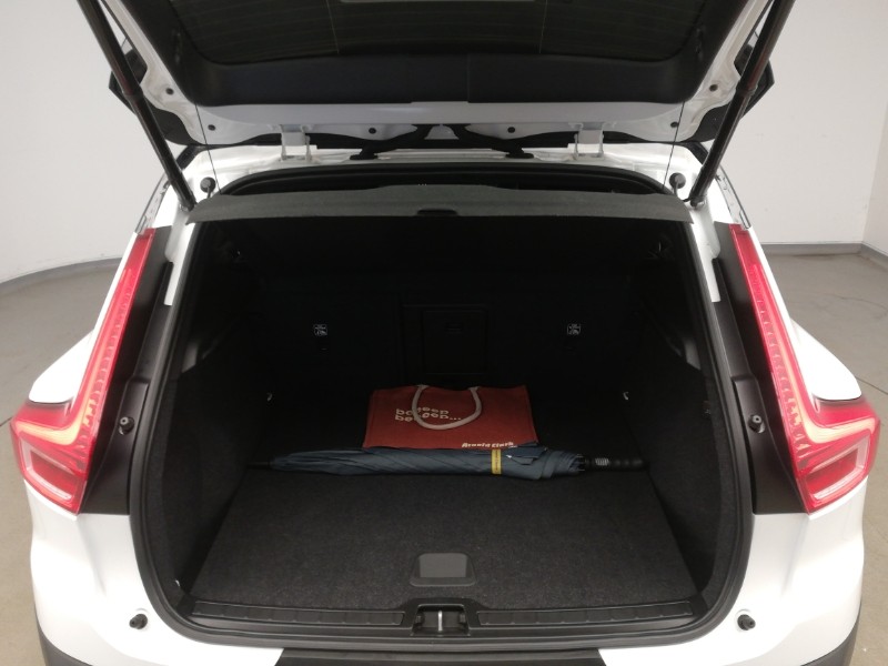 Used Volvo XC40 2022 for sale - 77717401: Photo 8