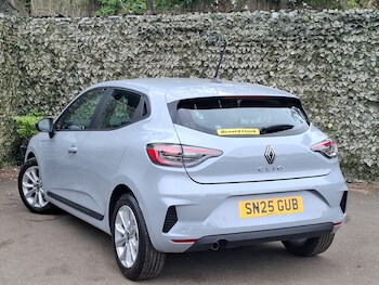 Used Renault Clio 2025 for sale - 78510134: Photo