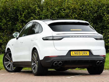 Used Porsche Cayenne 2019 for sale - 76600279: Photo