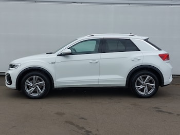 Used Volkswagen T-Roc 2024 for sale - 76506451: Photo