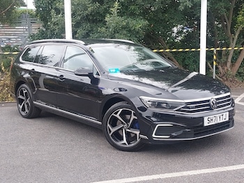 Volkswagen - Passat
