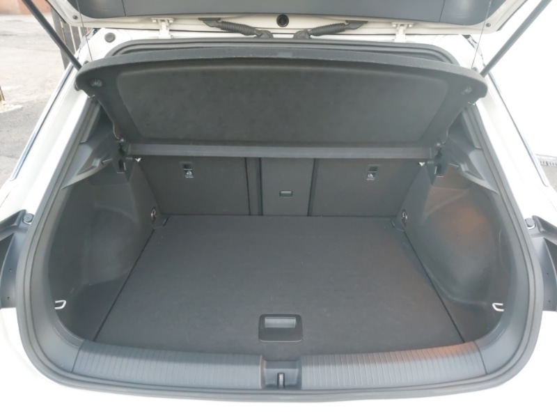 Used Volkswagen T-Roc 2023 for sale - 77086005: Photo 8