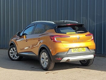 Used Renault Captur 2020 for sale - 77956004: Photo