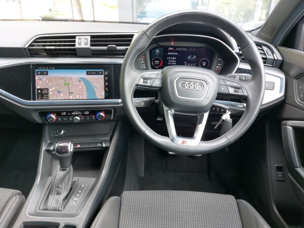 Used Audi Q3 2023 for sale - 76275429: Photo 7