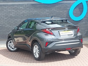 Used Toyota C-HR 2023 for sale - 78978284: Photo