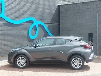 Used Toyota C-HR 2023 for sale - 78978284: Photo
