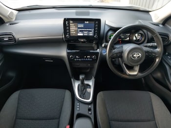 Used Toyota Yaris Cross 2022 for sale - 77771844: Photo