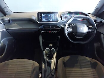 Used Peugeot 2008 2023 for sale - 78952397: Photo
