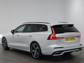 Used Volvo V60 2021 for sale - 76465576: Photo
