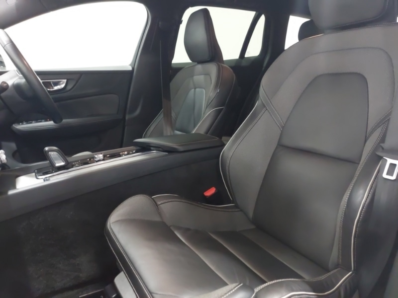 Used Volvo V60 2021 for sale - 76465576: Photo 5