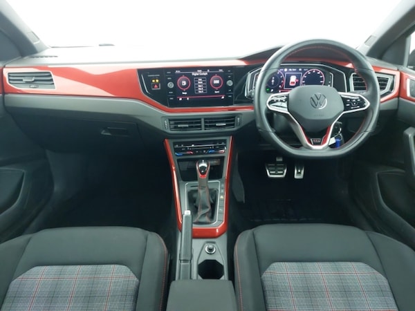 Used Volkswagen Polo 2022 for sale - 76331265: Photo 2