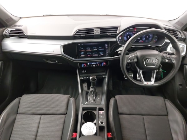 Used Audi Q3 2019 for sale - 76282380: Photo 2