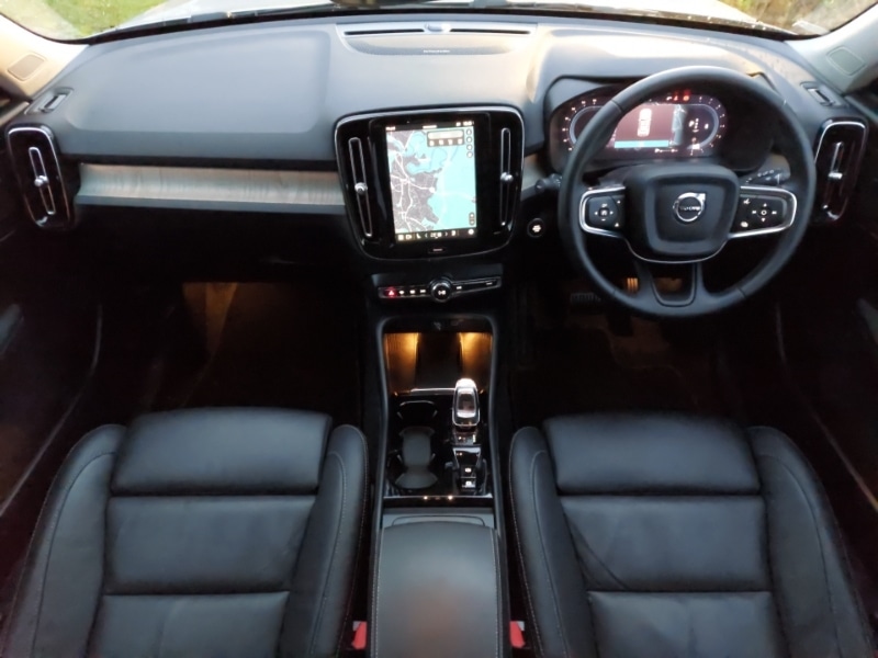 Used Volvo XC40 2024 for sale - 77560920: Photo 2