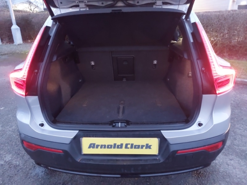 Used Volvo XC40 2024 for sale - 77560920: Photo 8