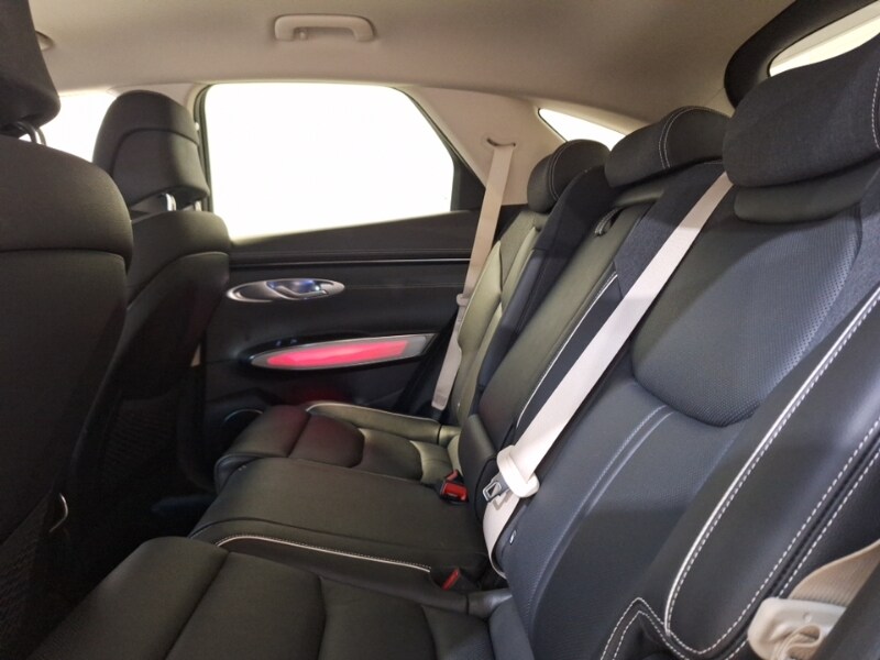 Used Genesis GV70 2023 for sale - 77817466: Photo 6