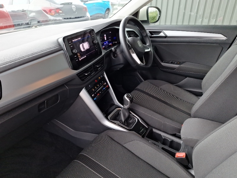 Used Volkswagen T-Roc 2024 for sale - 77851856: Photo 5