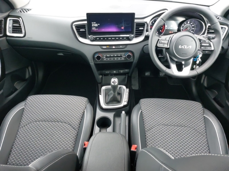 Used Kia XCeed 2025 for sale - 77020801: Photo 2