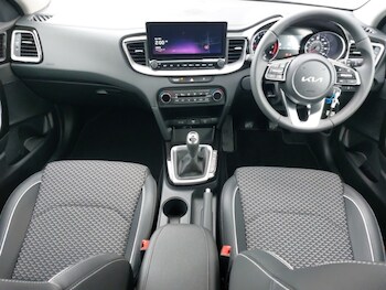 Used Kia XCeed 2025 for sale - 77020801: Photo