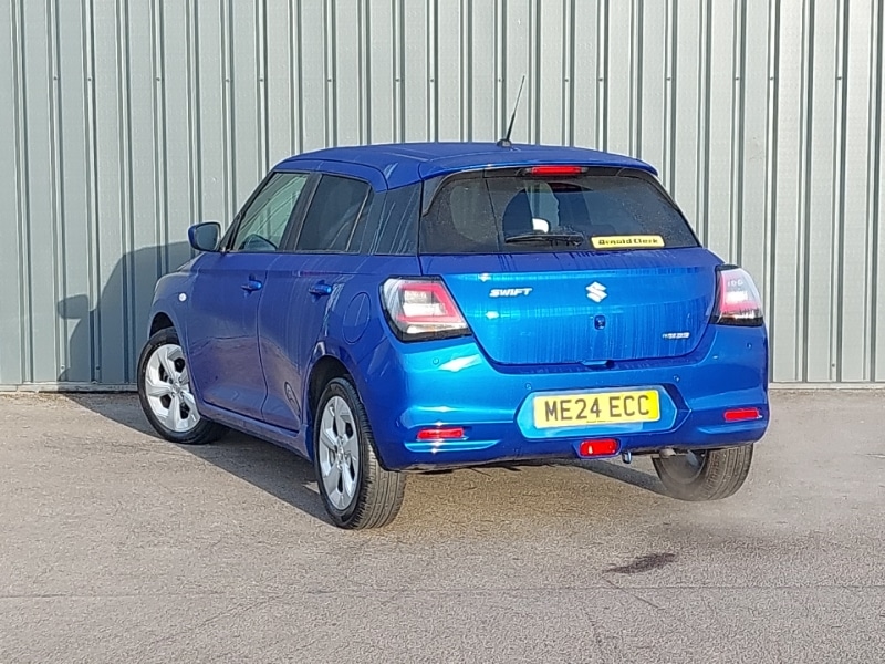 Used Suzuki Swift 2024 for sale - 76764217: Photo 3