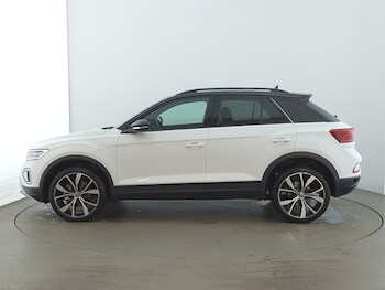 Used Volkswagen T-Roc 2025 for sale - 77933740: Photo