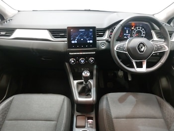 Used Renault Captur 2022 for sale - 77371632: Photo