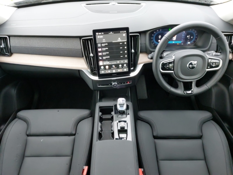 Used Volvo XC90 2025 for sale - 77434020: Photo 2