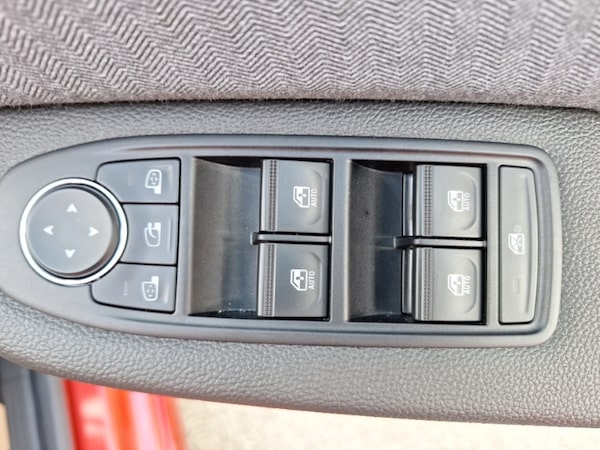 Used Renault Clio 2024 for sale - 76288771: Photo 12