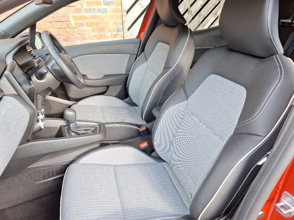 Used Renault Clio 2024 for sale - 76288771: Photo 5