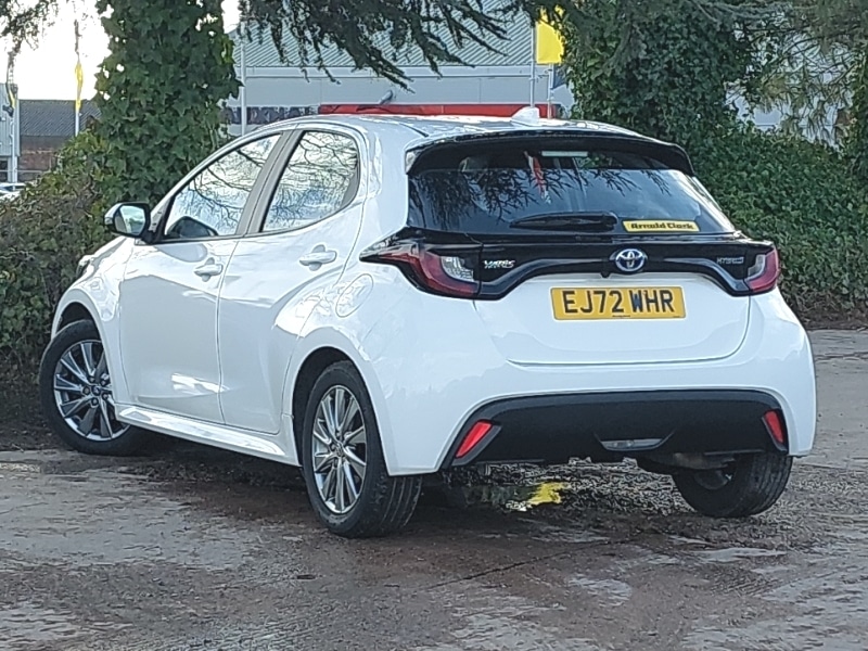 Used Toyota Yaris 2022 for sale - 77652473: Photo 3