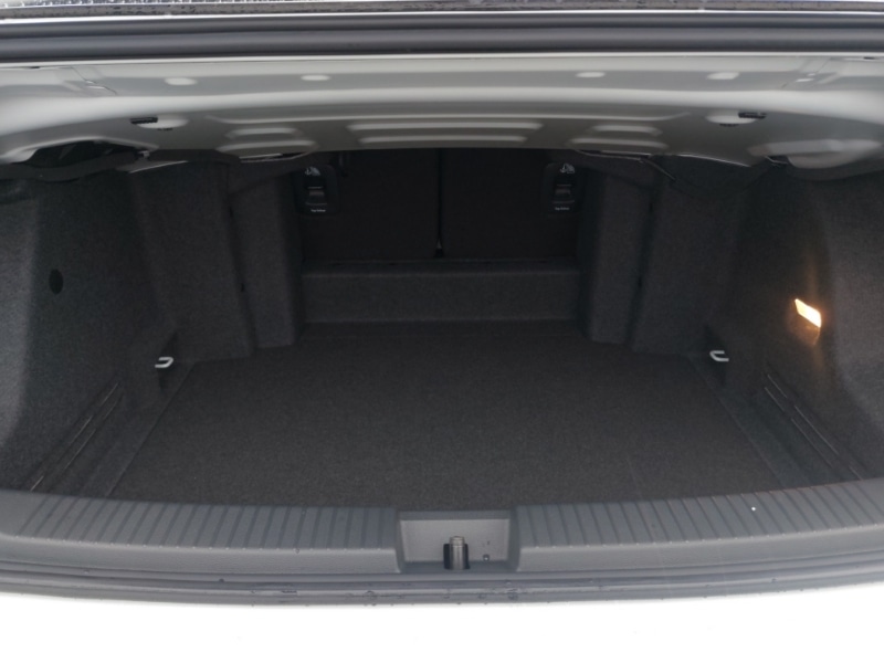 Used Volkswagen T-Roc 2025 for sale - 76778557: Photo 8