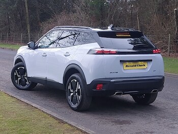 Used Peugeot 2008 2023 for sale - 77393223: Photo