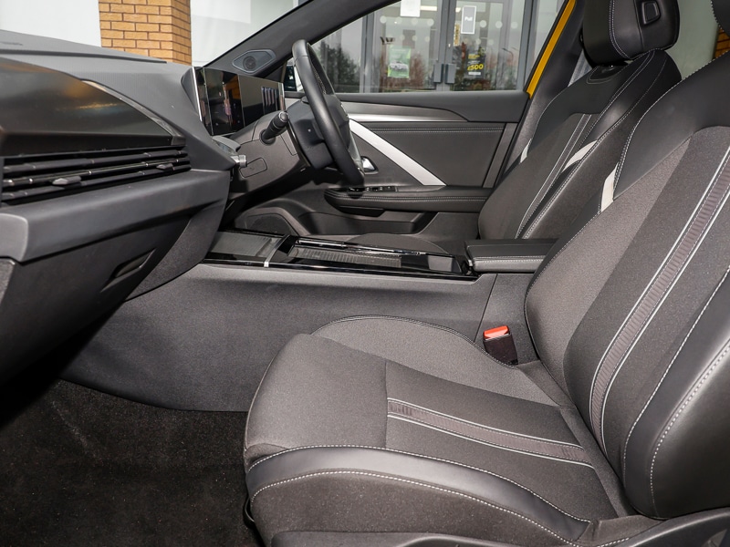 Used Vauxhall Astra 2024 for sale - 78014166: Photo 2