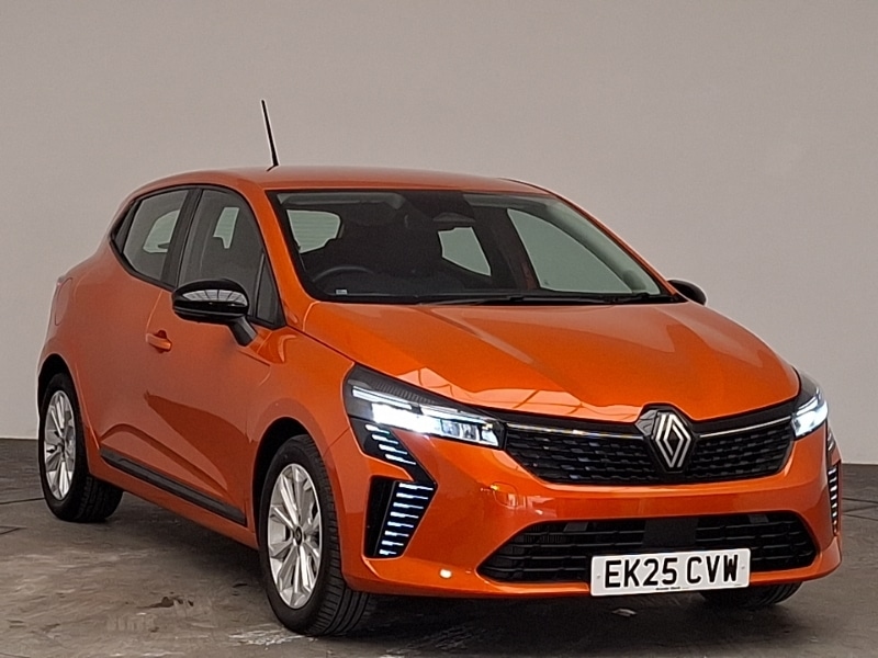 Used Renault Clio 2025 for sale - 76694886: Photo 1