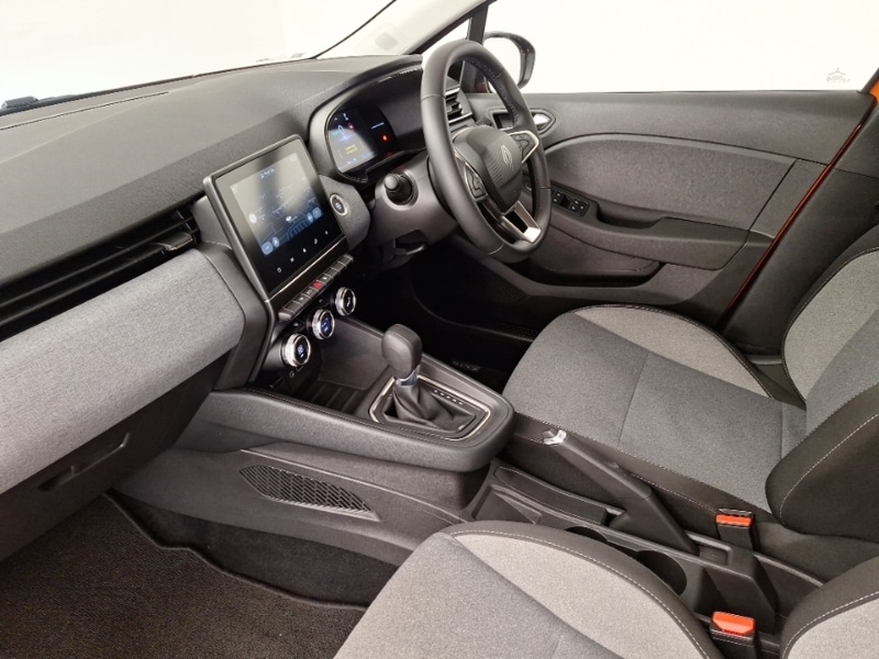 Used Renault Clio 2025 for sale - 76694886: Photo 5