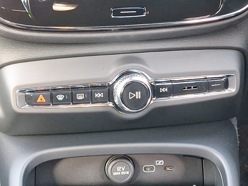 Used Volvo XC40 2024 for sale - 77405677: Photo 11