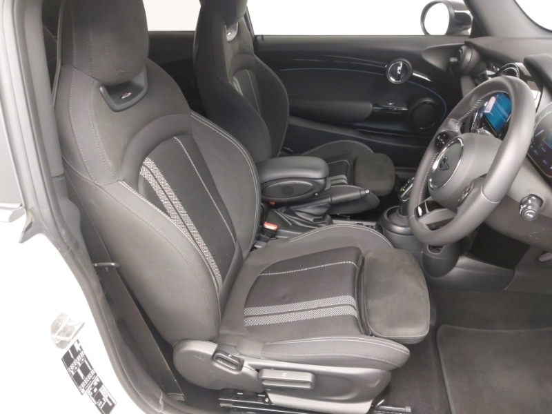 Used MINI Hatch 2023 for sale - 78152189: Photo 11