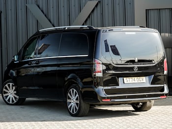 Used Mercedes-Benz V-Class 2024 for sale - 77987408: Photo