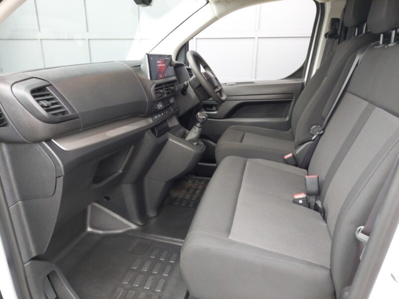 Used Vauxhall Vivaro 2024 for sale - 77702359: Photo 5