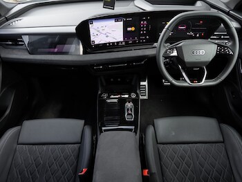 Used Audi Q6 e-tron 2024 for sale - 76120719: Photo 2