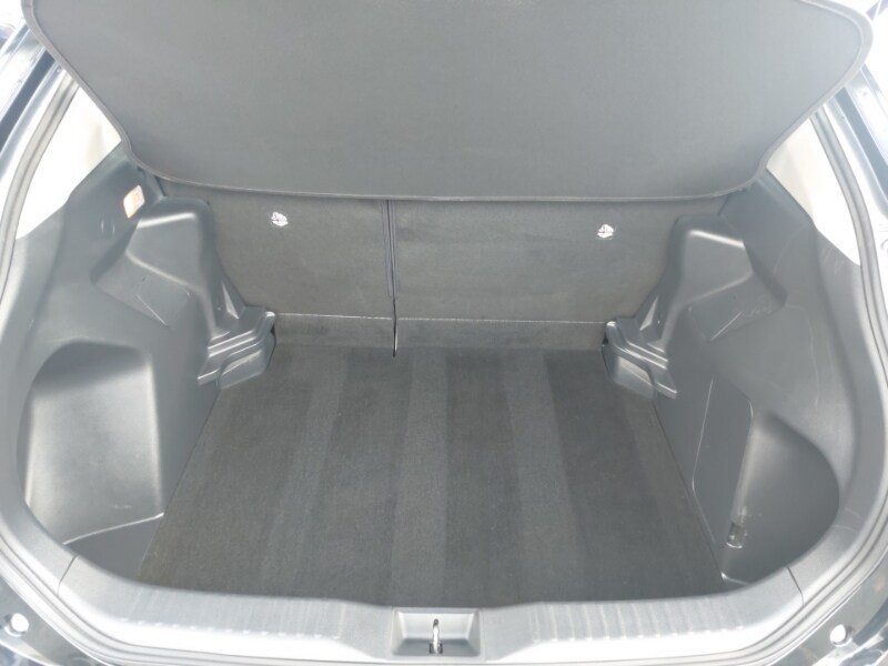 Used Toyota Yaris Cross 2022 for sale - 77353108: Photo 8