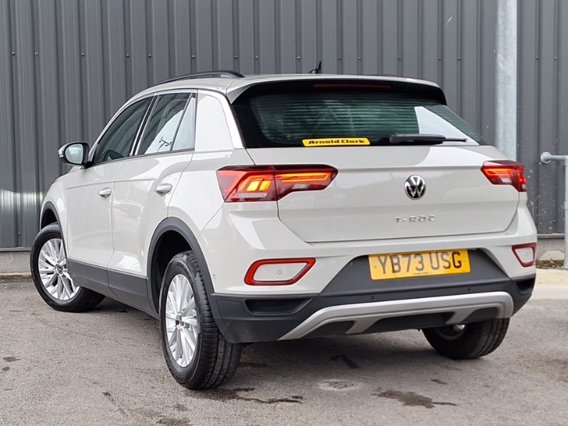 Used Volkswagen T-Roc 2024 for sale - 77923695: Photo 3