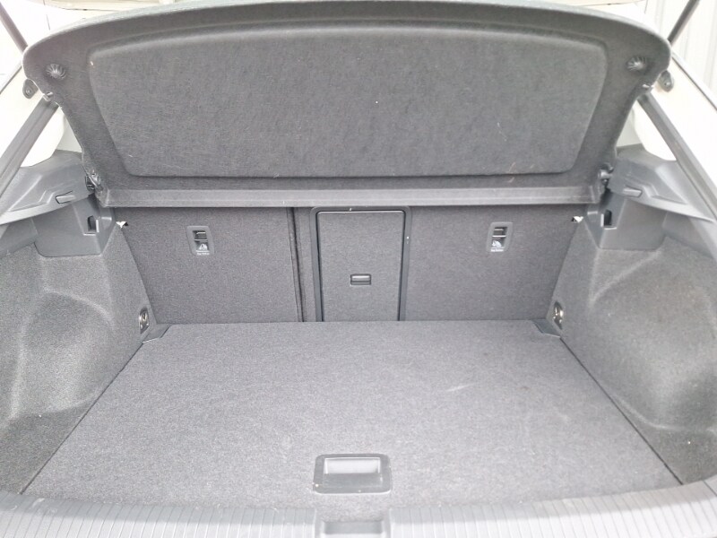 Used Volkswagen T-Roc 2024 for sale - 77923695: Photo 8