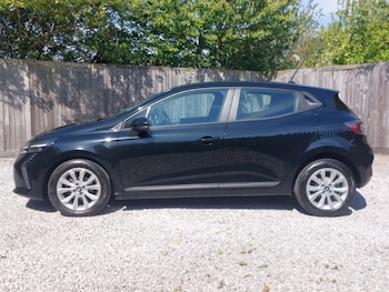 Used Renault Clio 2025 for sale - 79534464: Photo