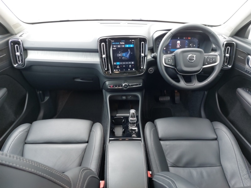 Used Volvo XC40 2024 for sale - 77397697: Photo 2