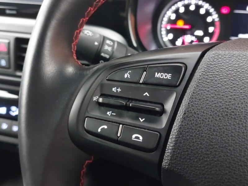 Used Hyundai i10 2023 for sale - 77556624: Photo 11